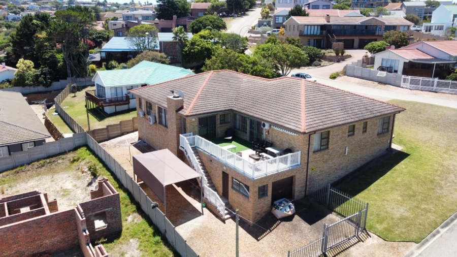 4 Bedroom Property for Sale in Dana Bay Western Cape